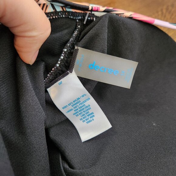 💥5 for $25! Decree Swimsuit Womens One Piece Floral Tropical 1X Vacation - Picture 6 of 15